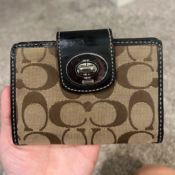 AUTHENTIC COACH WALLET - Picture 3 of 4